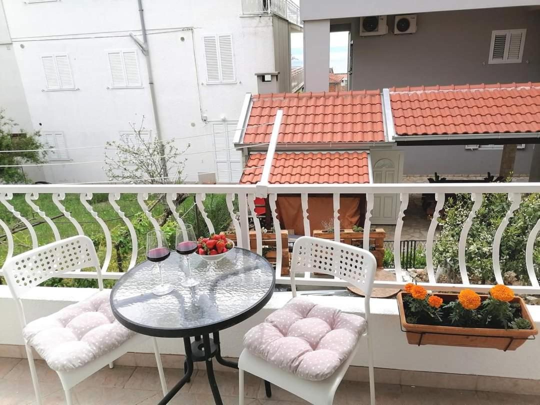 Apartman Komadina Ξενοδοχείο Μακάρσκα Εξωτερικό φωτογραφία