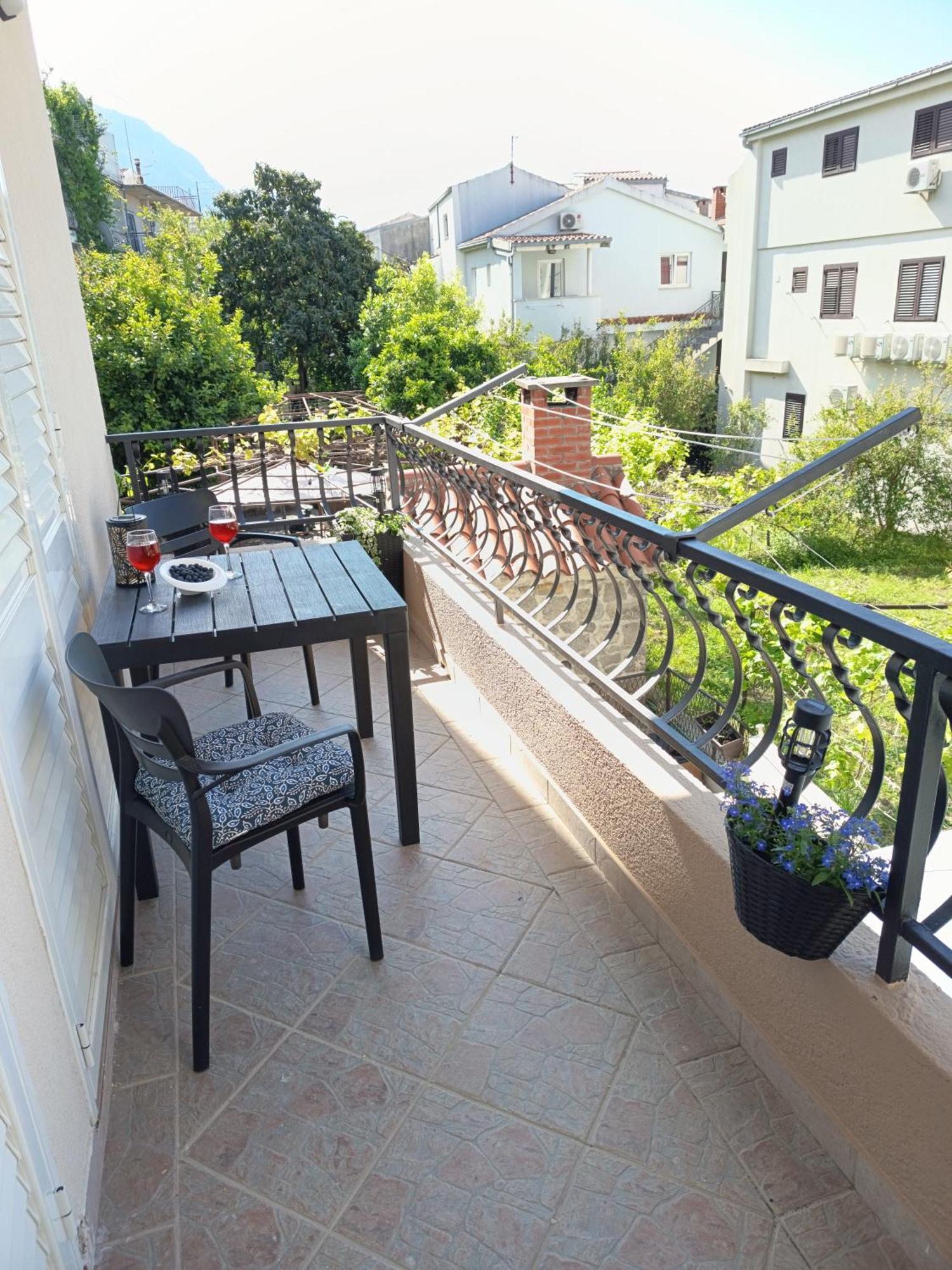 Apartman Komadina Ξενοδοχείο Μακάρσκα Εξωτερικό φωτογραφία